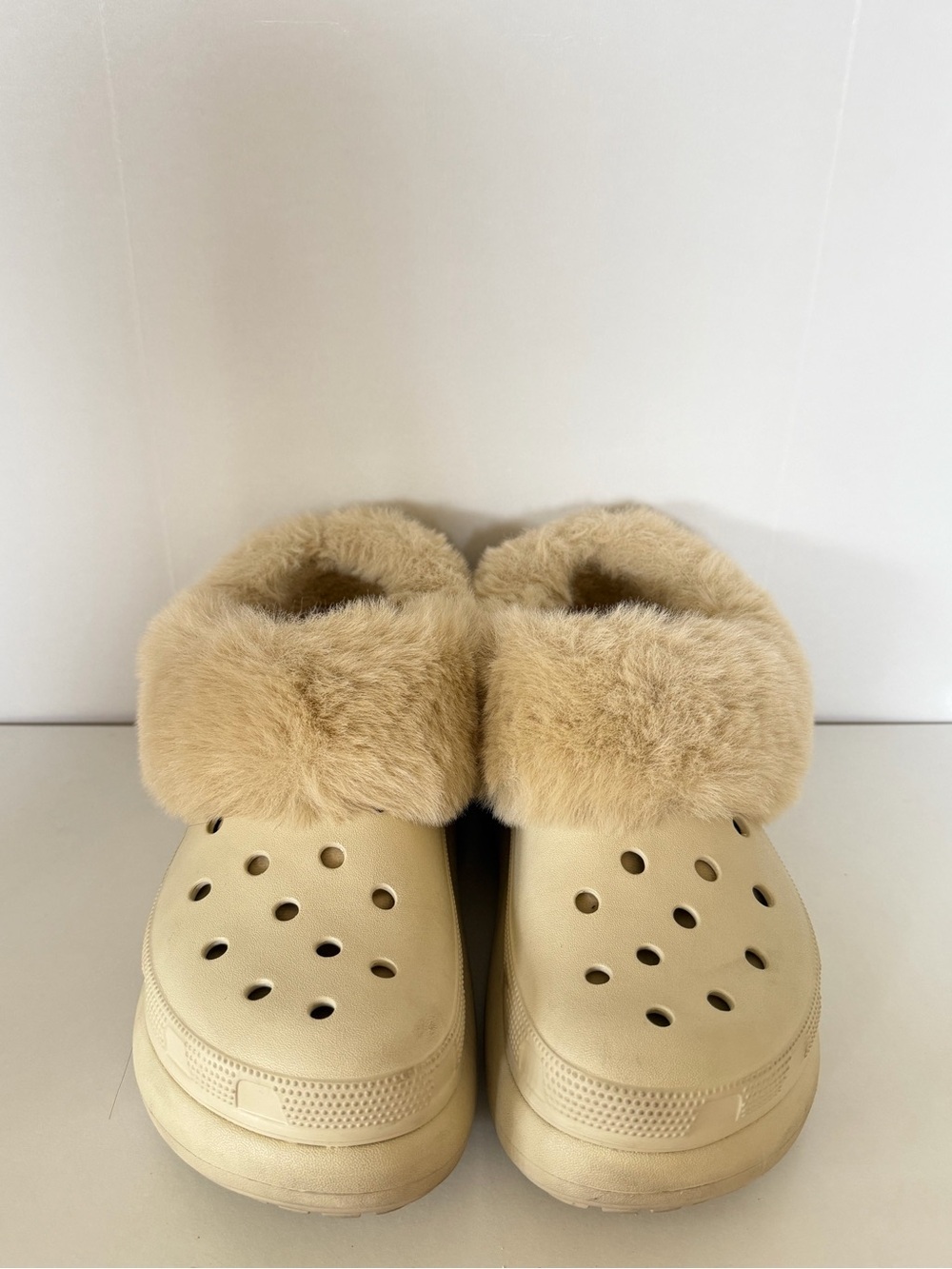 Crocs Unisex Furever Crush Clog - Bone Size Women’s 8 - Picture 4 of 10